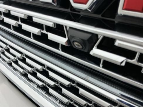 Used 2022 GMC Sierra 3500 Denali AWD/4WD image 11