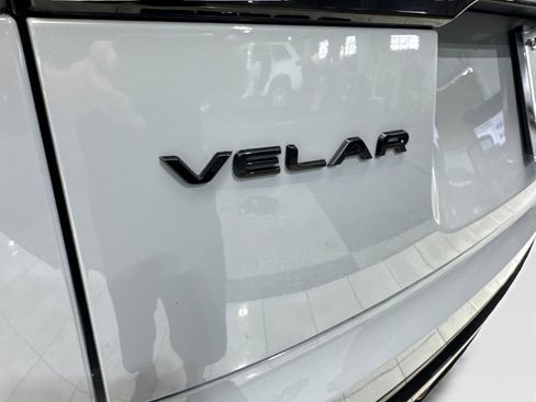 Used 2025 Land Rover Range Rover Velar Dynamic SE AWD/4WD image 23