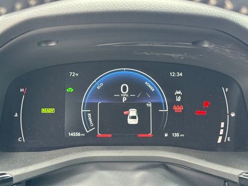 Used 2025 Toyota Camry SE image 16