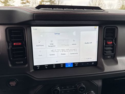 New 2025 Ford Bronco Raptor w/ Interior Carbon Fiber Pack AWD/4WD image 22