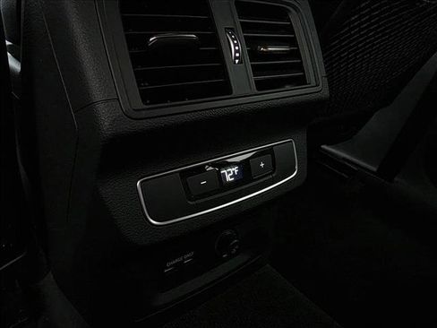 Used 2023 Audi Q5 2.0T Premium Plus w/ Premium Plus Package AWD/4WD image 14