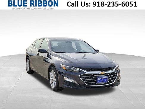 Used 2025 Chevrolet Malibu LT FWD image 1