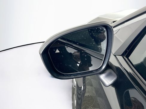 Used 2023 Nissan Ariya FWD image 16