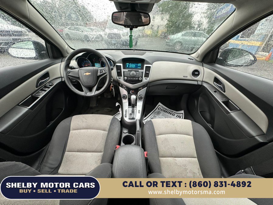Used 2015 Chevrolet Cruze LS FWD image 14