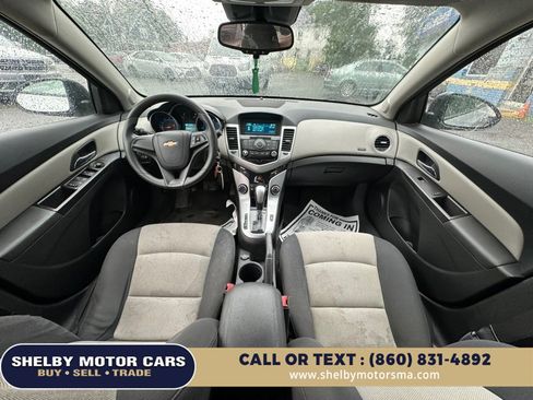 Used 2015 Chevrolet Cruze LS FWD image 14