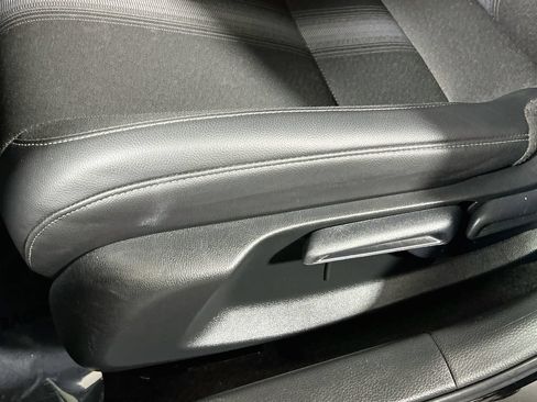 Used 2025 Honda Civic Sport image 17