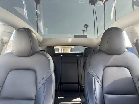 Used 2023 Tesla Model Y Long Range AWD/4WD image 26