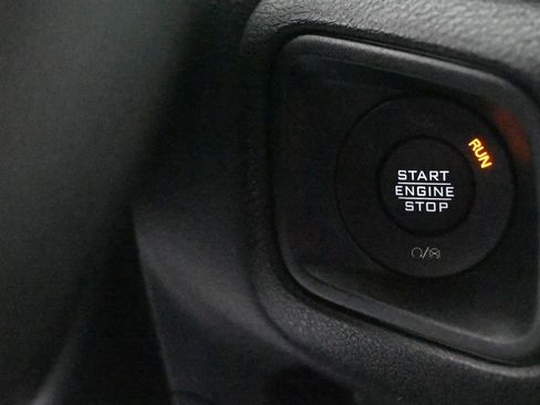 New 2026 Jeep Gladiator Sport image 18