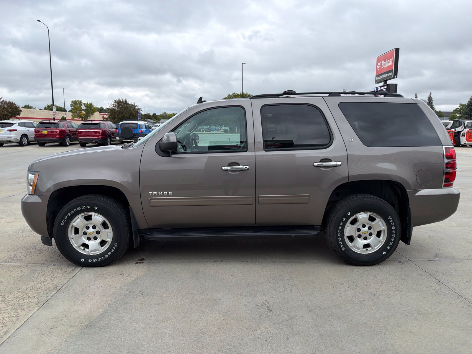 Used 2013 Chevrolet Tahoe LT w/ Luxury Package AWD/4WD image 5