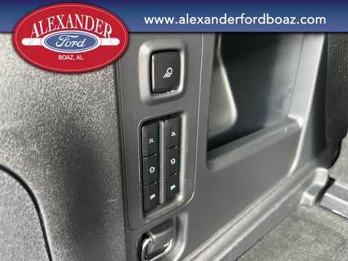 Used 2025 Ford Expedition Active AWD/4WD image 23