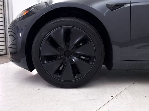 Used 2025 Tesla Model 3 Long Range RWD image 15