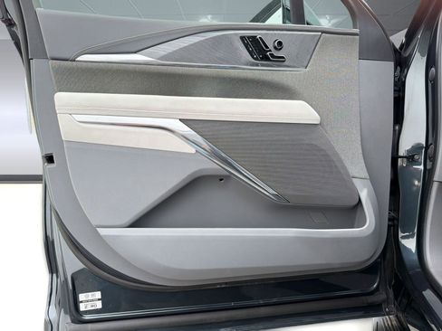 New 2026 Cadillac Escalade IQ Sport 1 w/ LPO, Floor Liner Package AWD/4WD image 17