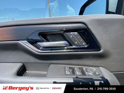 New 2026 GMC Yukon Denali w/ Denali Reserve Package AWD/4WD image 25