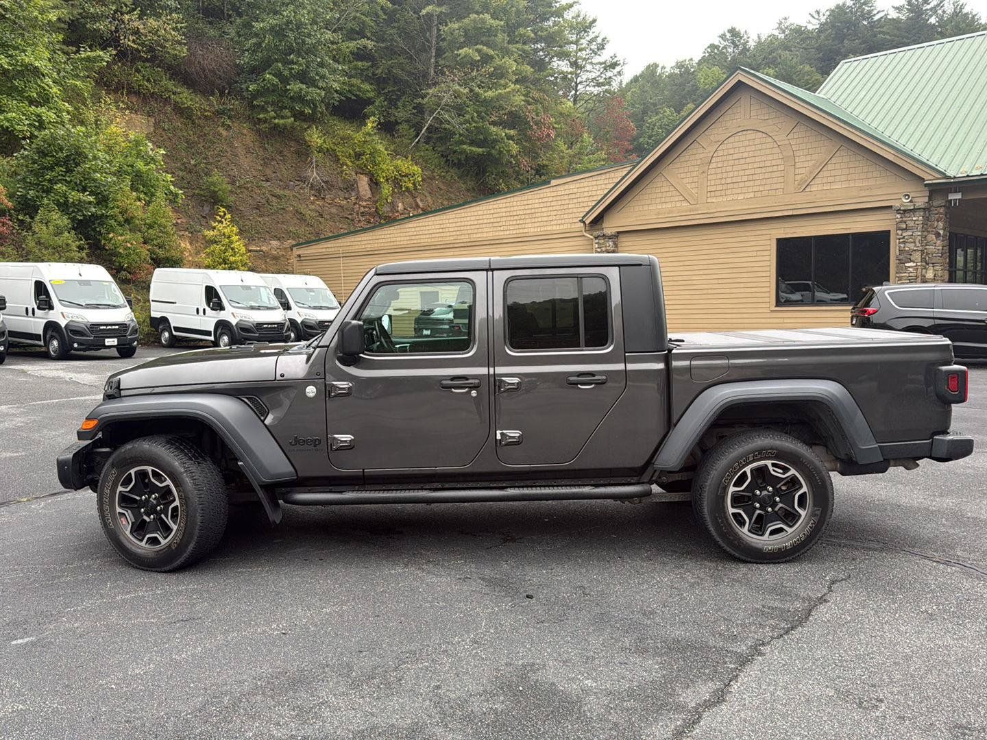 Used 2020 Jeep Gladiator Sport w/ Quick Order Package 24S AWD/4WD image 8