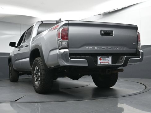 Certified 2021 Toyota Tacoma TRD Off-Road image 30
