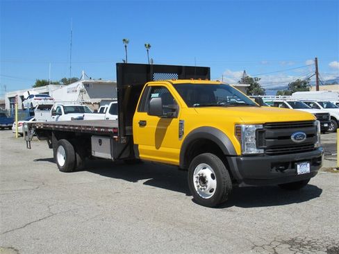Used 2018 Ford F450 XL image 1