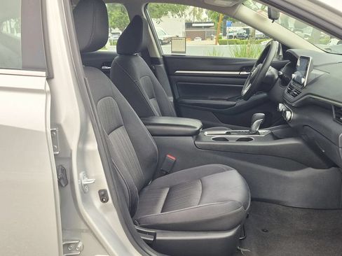 Used 2022 Nissan Altima 2.5 SV FWD image 29