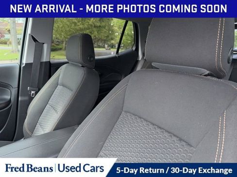 Used 2021 GMC Terrain SLE w/ Driver Convenience Package FWD image 12
