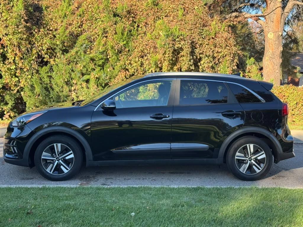 Used 2022 Kia Niro EX Premium FWD image 6