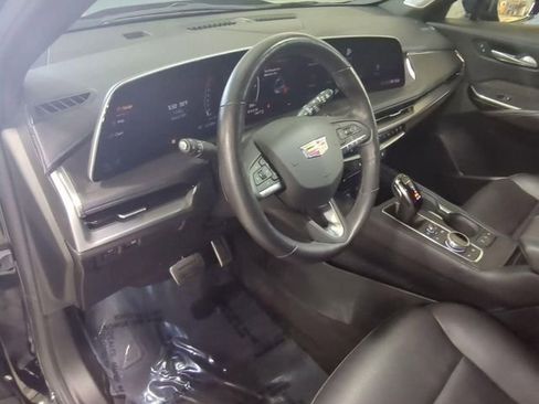 Used 2024 Cadillac XT4 Sport w/ Cold Weather Package image 10
