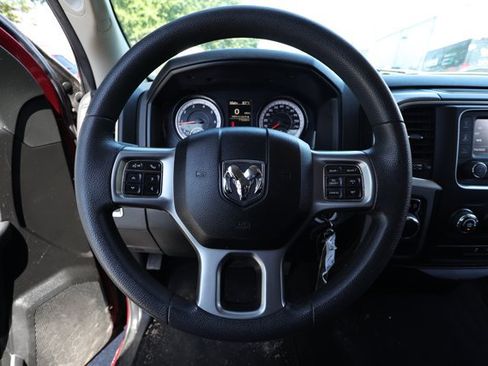 Used 2022 RAM 1500 Classic SLT RWD image 6