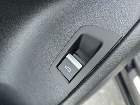 New 2026 Audi Q8 Premium Plus image 24