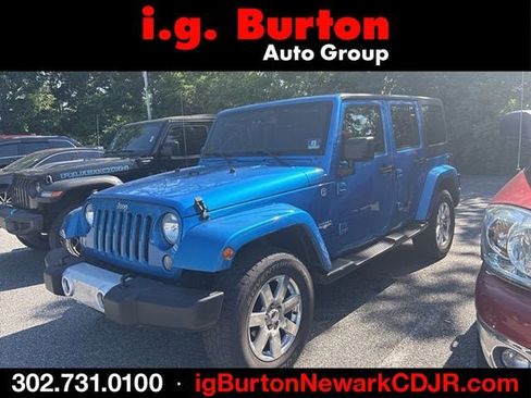 Used 2015 Jeep Wrangler Unlimited Sahara w/ Connectivity Group AWD/4WD image 1