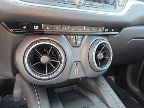 Certified 2023 Chevrolet Blazer LT w/ Convenience Package FWD image 28