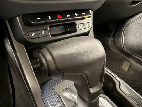 Used 2019 Chevrolet Colorado Z71 AWD/4WD image 23
