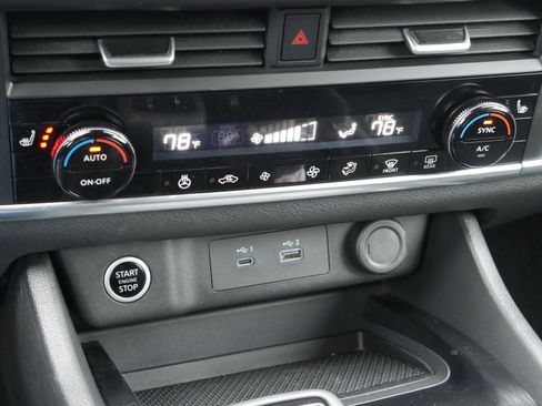 Certified 2023 Nissan Rogue S image 10