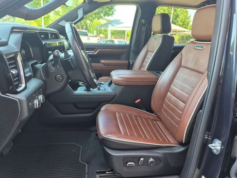 Used 2024 GMC Sierra 1500 Denali Ultimate AWD/4WD image 5