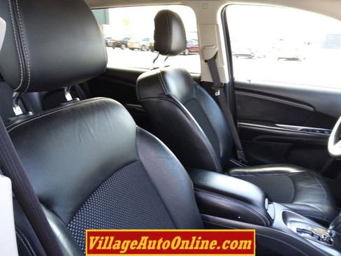 Used 2017 Dodge Journey Crossroad image 32