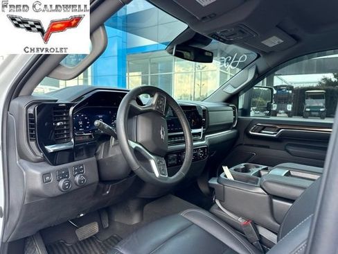 Used 2024 Chevrolet Silverado 2500 LT w/ Z71 Sport Edition AWD/4WD image 6