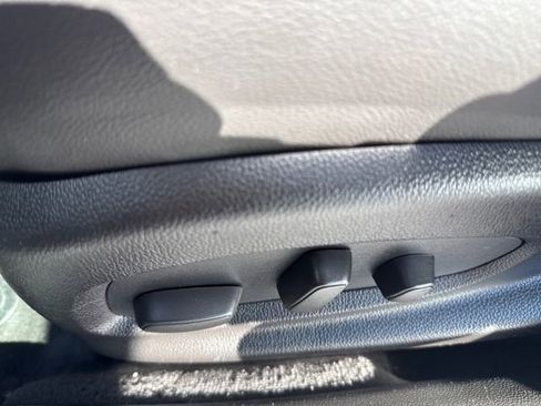 Used 2016 Chevrolet Impala LTZ image 26