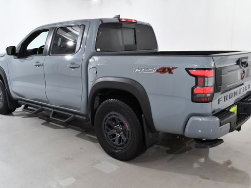 Used 2025 Nissan Frontier PRO-4X w/ Black Accent Package image 15