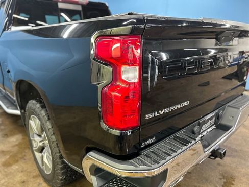 Used 2019 Chevrolet Silverado 1500 LT w/ All-Star Edition AWD/4WD image 9
