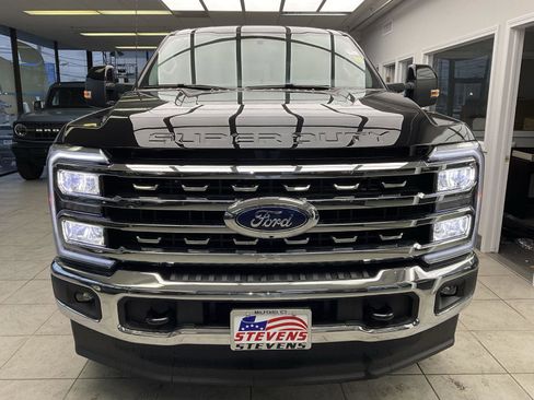 New 2025 Ford F350 Lariat w/ FX4 Off-Road Package image 2