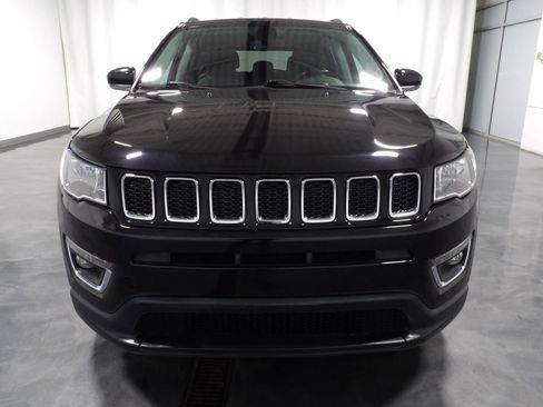 Used 2019 Jeep Compass Limited AWD/4WD image 4