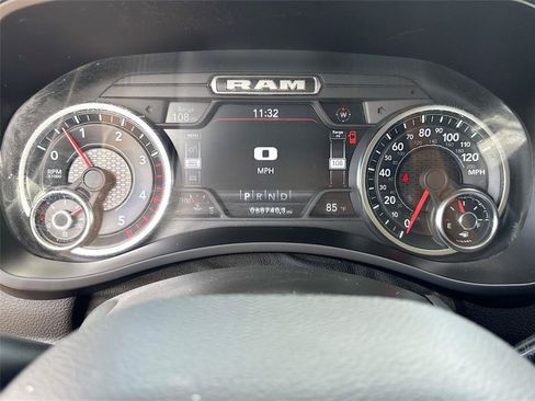 Used 2023 RAM 2500 Laramie AWD/4WD image 12