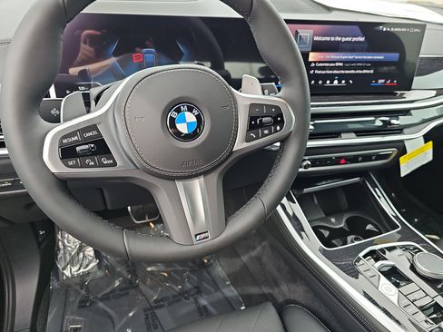 New 2026 BMW X5 xDrive40i w/ M Sport Package AWD/4WD image 18