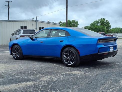 New 2026 Dodge Charger R/T AWD/4WD image 17