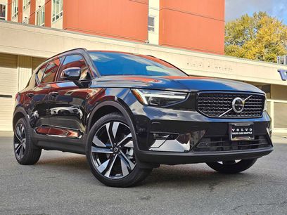 New 2026 Volvo XC40 B5 Ultra w/ Protection Package Premier