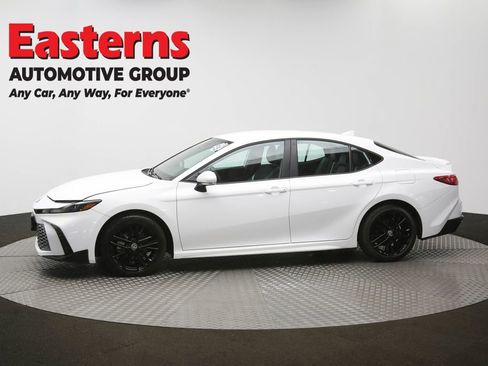Used 2025 Toyota Camry SE FWD image 59