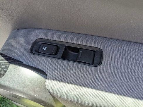 Used 2010 Honda CR-V LX image 33