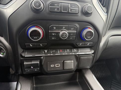 Used 2022 Chevrolet Silverado 3500 LT w/ Convenience Package AWD/4WD image 24