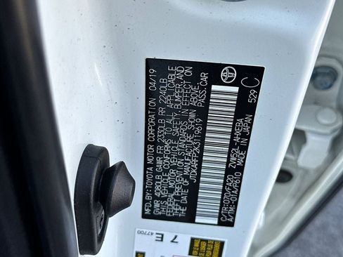 Used 2019 Toyota Prius Prime Plus image 26