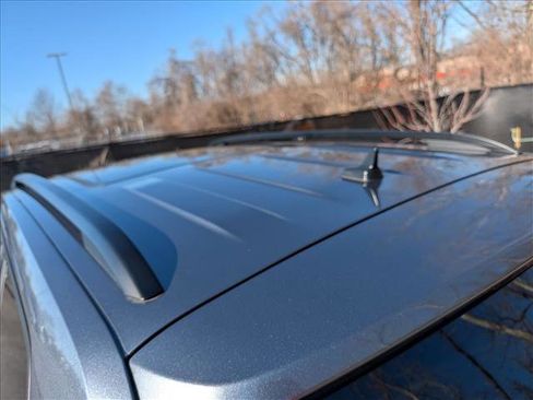 Used 2023 Volkswagen Atlas SE w/ Panoramic Sunroof Package image 25