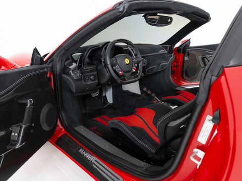 Used 2015 Ferrari 458 Speciale A image 20