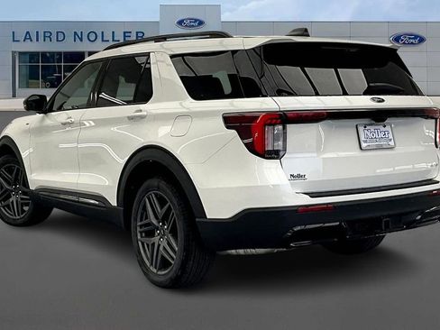 New 2026 Ford Explorer ST-Line w/ ST-Line Street Pack AWD/4WD image 3
