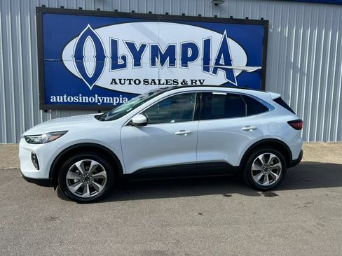 Used 2025 Ford Escape Platinum AWD/4WD image 1